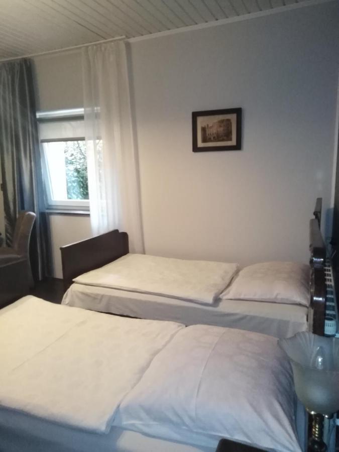 Pod Roza Bed & Breakfast *